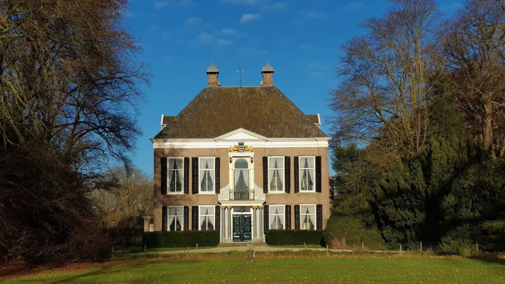 Huis te Leur: An Eighteenth-Century Country Estate in the Netherlands 1 Huis te Leur