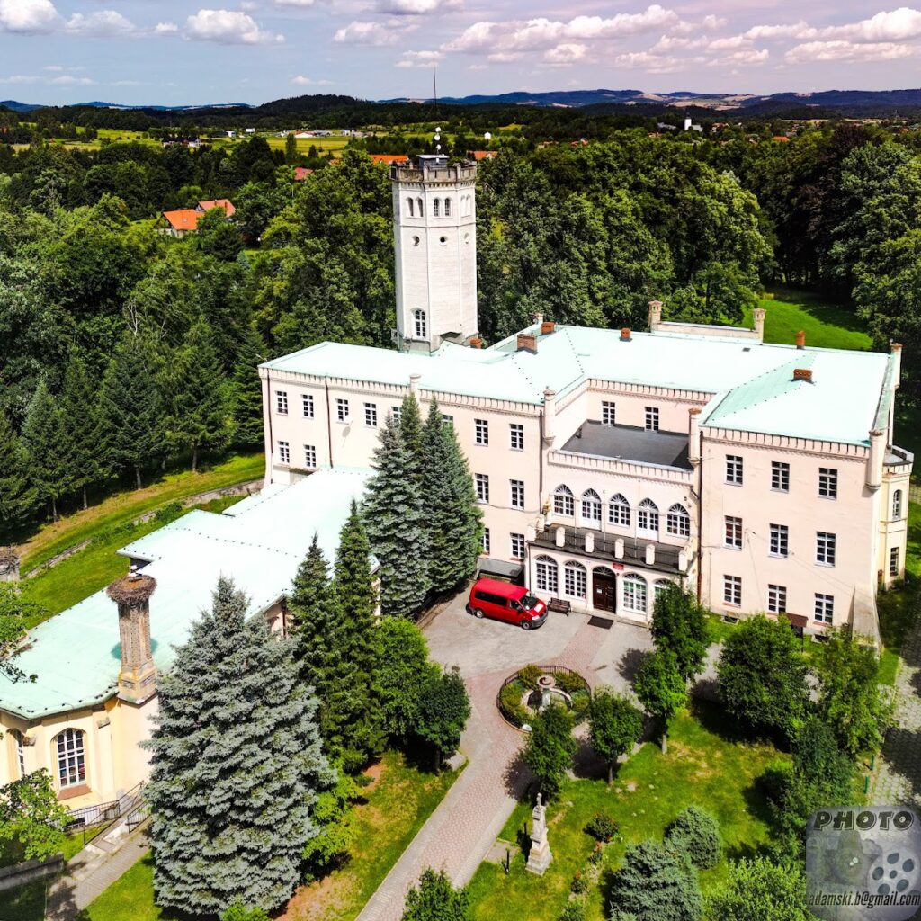 Mysłakowice Castle: A Prussian Royal Residence in Poland 1 Mysłakowice Castle