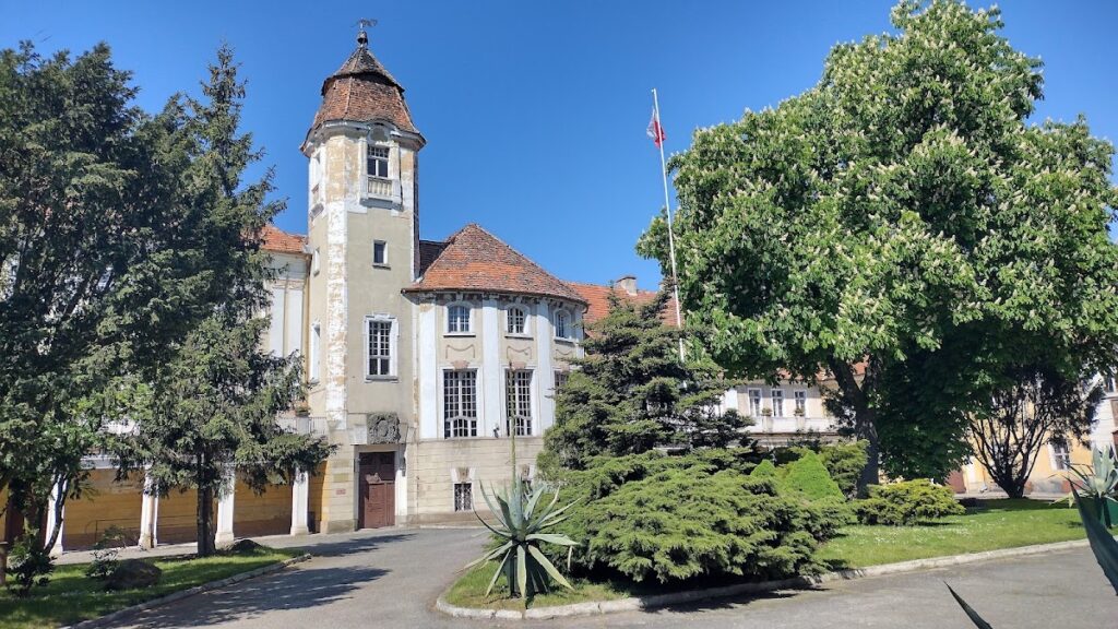 Palace of Oleśnica Mała: A Former Knights Hospitaller Commandery and Palace Complex 2 Palace of Oleśnica Mała