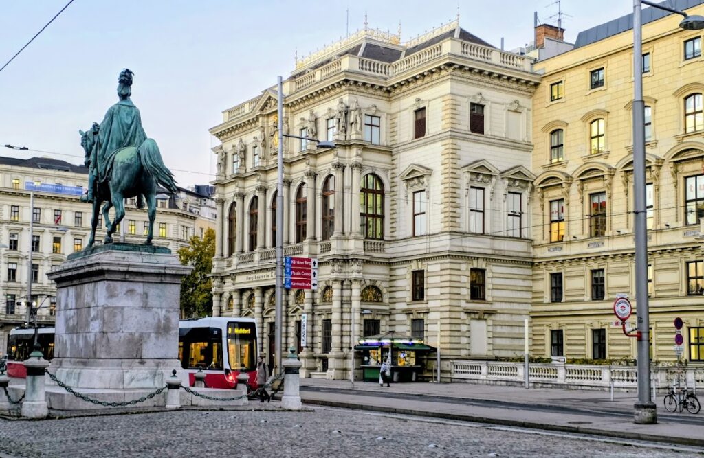 Palace of Ludwig Viktor: A Ringstrasse Palace in Vienna 2 Palace of Ludwig Viktor