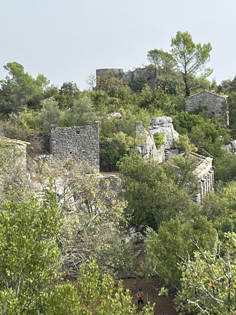 Roquevaire Castle: A Seventeenth-Century Retreat above Sauve 2 château de Roquevaire