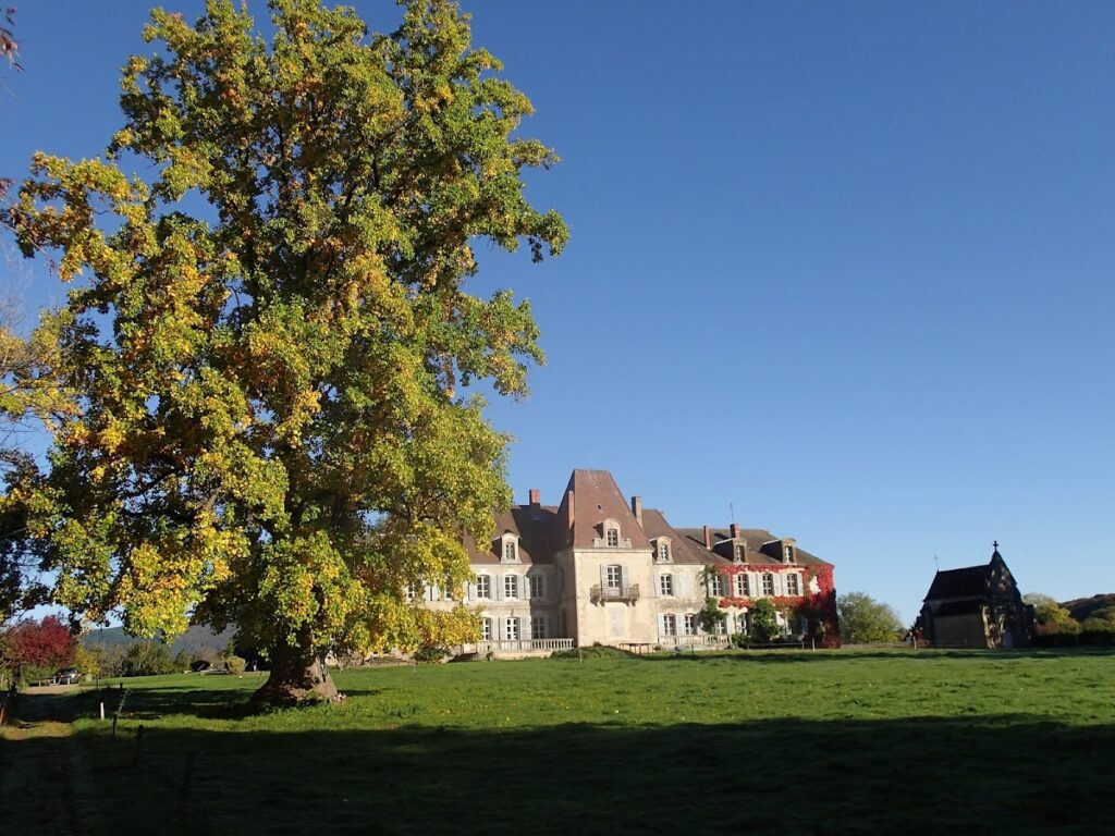 Château d’Ettevaux: A Historic Estate in Poil, France 2 château d'Ettevaux