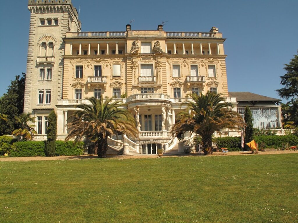 Palais Sorrento: A Nineteenth-Century Villa in Pau, France 2 palais Sorrento