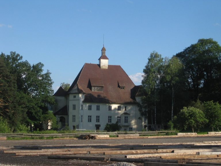 Schloss Wiesenau: A Late Renaissance Castle in Austria
