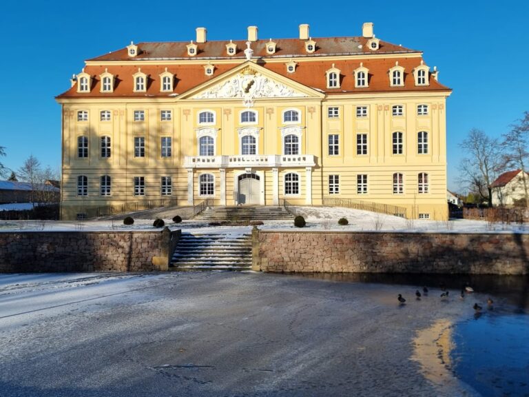 Schloss Wachau: A Baroque Castle in Germany