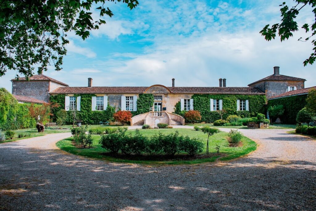 Château d'Arche: A Historic Sauternes Wine Estate 2 Château d'Arche