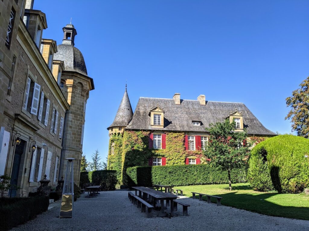Château d’Essendiéras: A Historic Castle Ensemble and Estate in France 3 Château d'Essendiéras