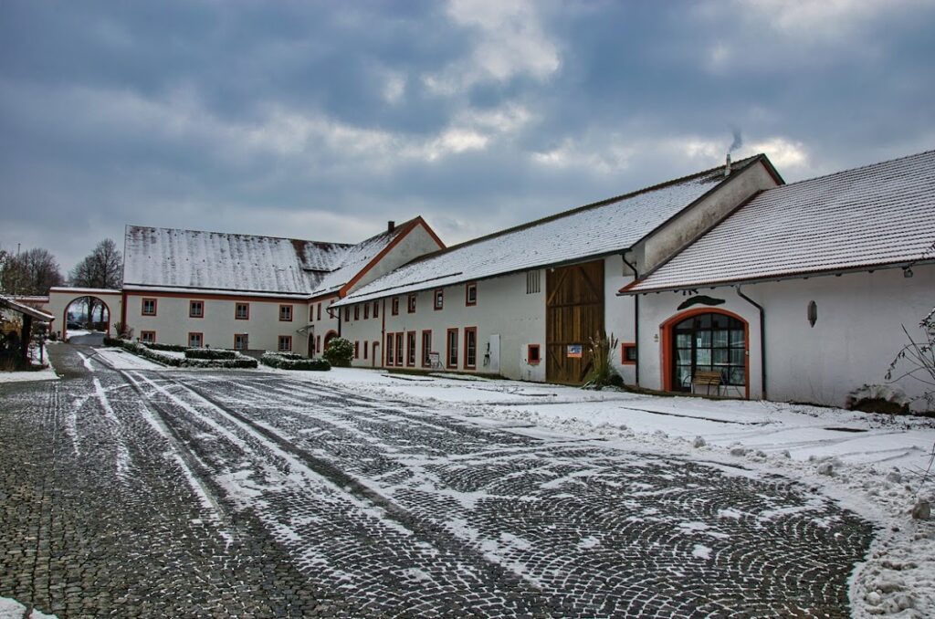 Schloss Blaibach: A Historic Castle Complex in Bavaria 2 Schloss Blaibach