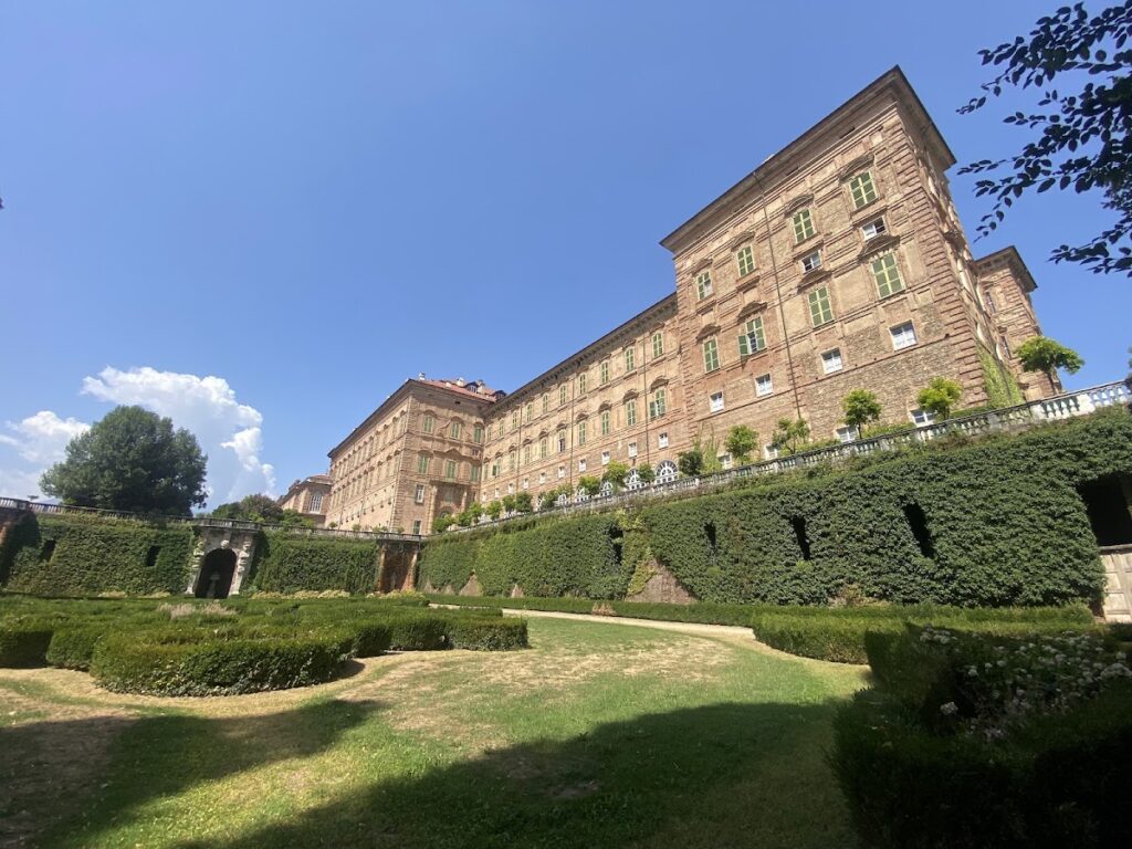 Palazzo Bolongaro: A Historic Residence and Rosminian Centre in Stresa 2 Palazzo Bolongaro