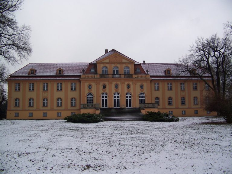 Schloss Lipsa: A Historic Castle in Germany