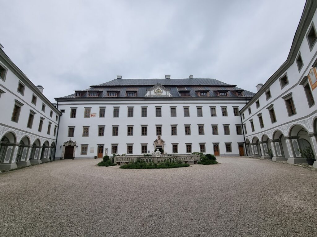 Kammer Castle: A Baroque Water Castle in Austria 2 Kammer Castle