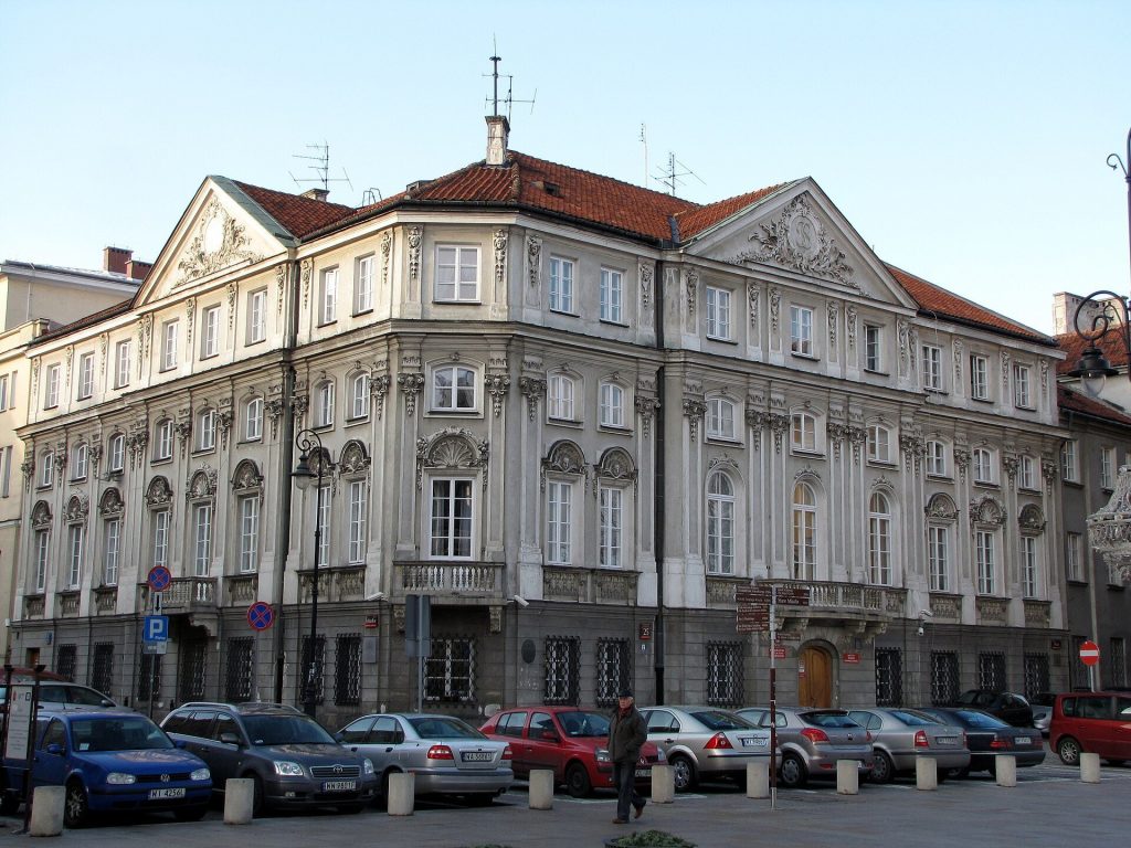 Wesslow Palace: A Baroque Palace and Former Royal Post Office 3 Wesslow Palace