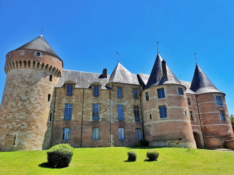 Château de Gacé: A Fortified Castle in Normandy