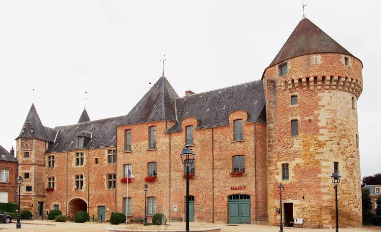 Château de Gacé: A Fortified Castle in Normandy