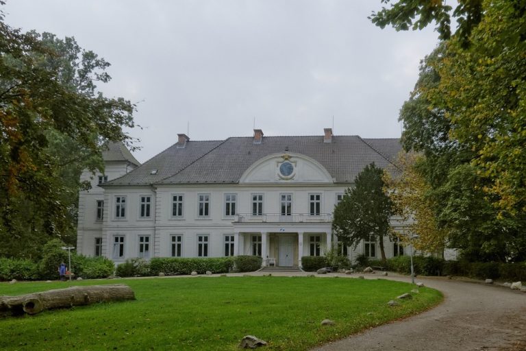 Noer château: A Historic Manor House in Germany
