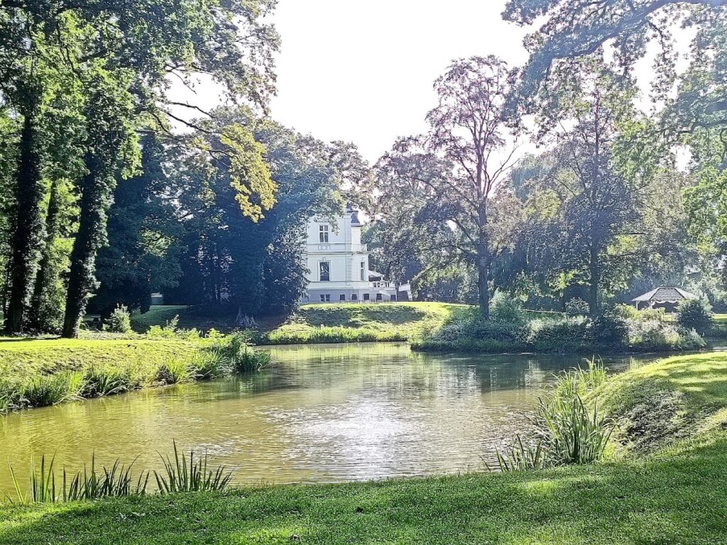 Schönfeld (Altmark) château: A Historicist Manor House in Germany 4 Schönfeld (Altmark) château