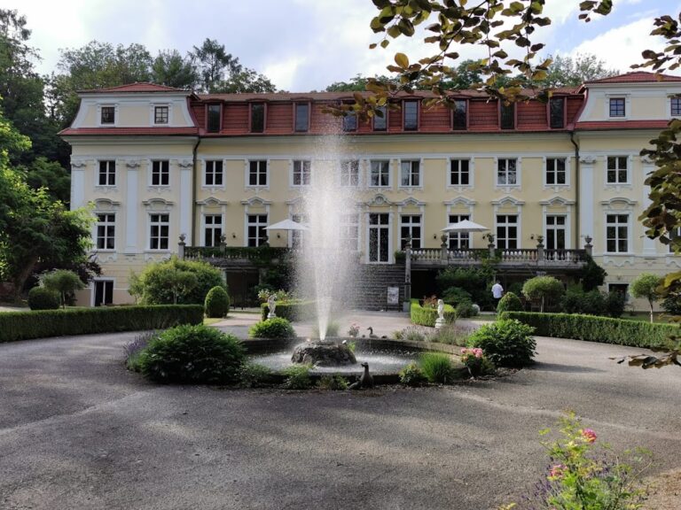 Stuppach Castle: Ancestral Seat and Cultural Venue in Austria
