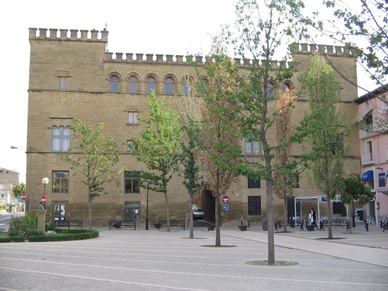 Palacio de Ayerbe: Palace of the Marquises of Urriés