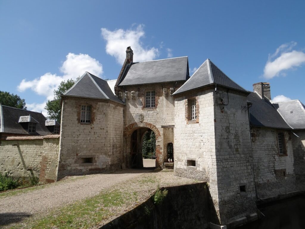 Château de Nampont: A Fortified Residence in France 1 Château de Nampont