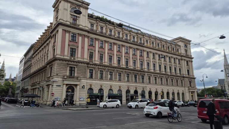 Palais Ephrussi: A Neo-Renaissance Ringstrasse Palace in Vienna