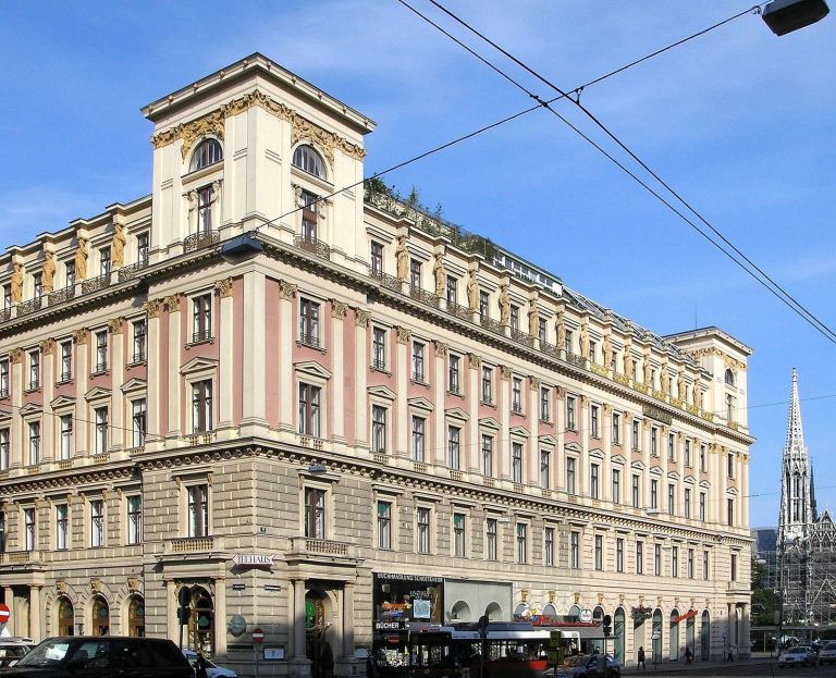 Palais Ephrussi: A Neo-Renaissance Ringstrasse Palace in Vienna