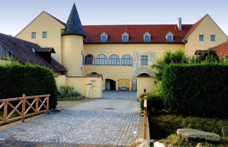 Schloss Groß: A Renaissance Castle in Austria