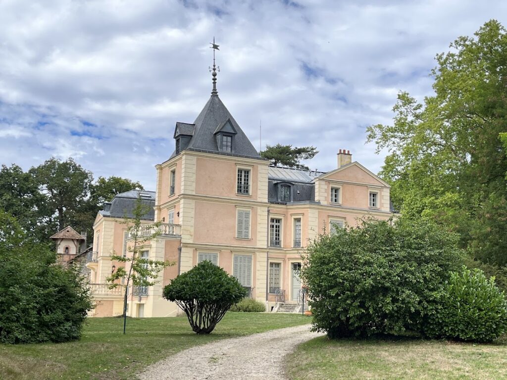 Château des Roches: A Historic Residence and Victor Hugo Museum 1 Château des Roches