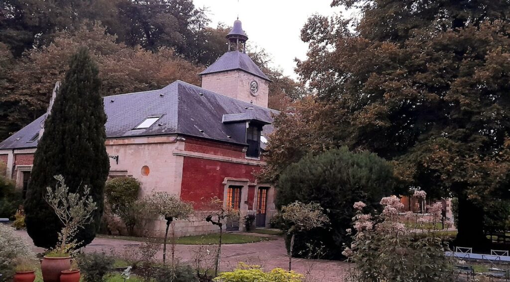 Bellinglise Castle: A Historic Manor in France 5 château de Bellinglise