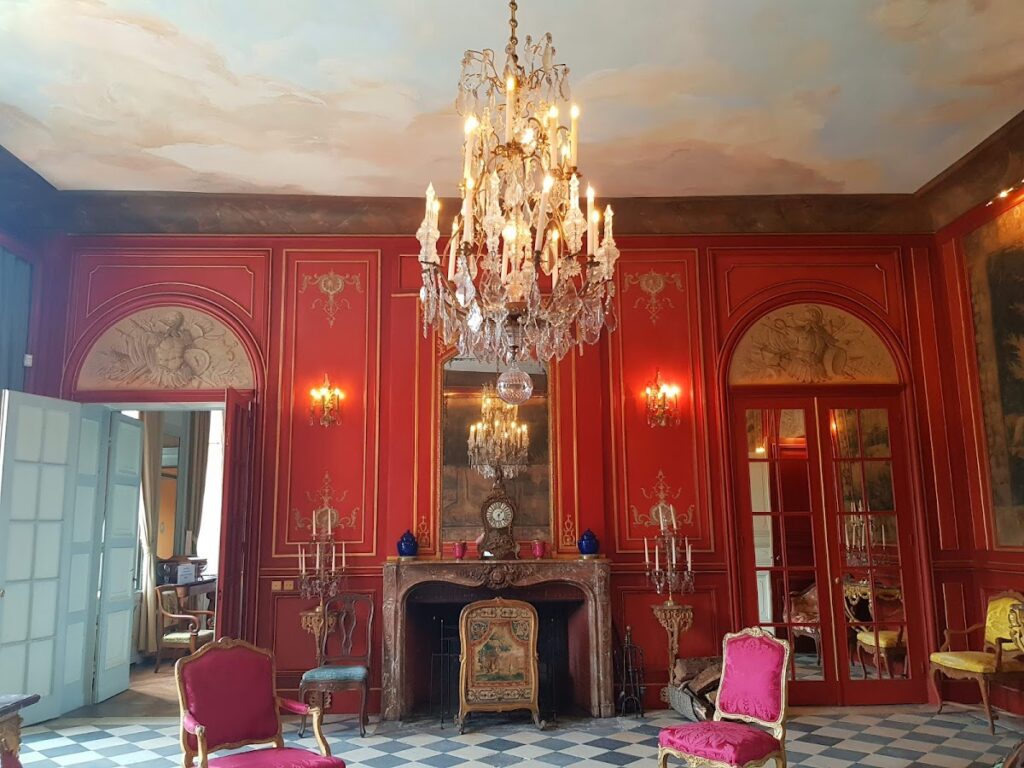 Château de La Grange: A Historic Estate in Manom, France 2 Château de La Grange