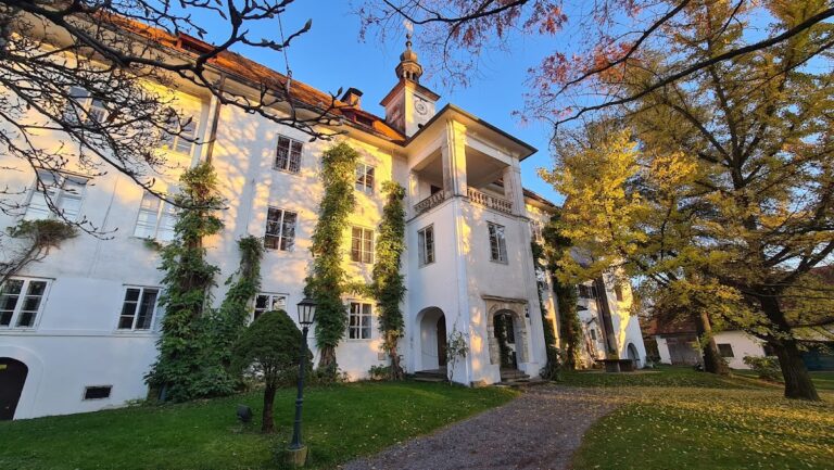 Schloss Groß-Söding: A Historic Castle Estate in Austria