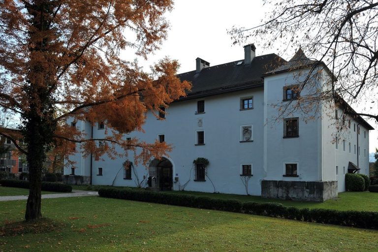 Schloss Rif: A Salzburg Archiepiscopal Residence in Austria