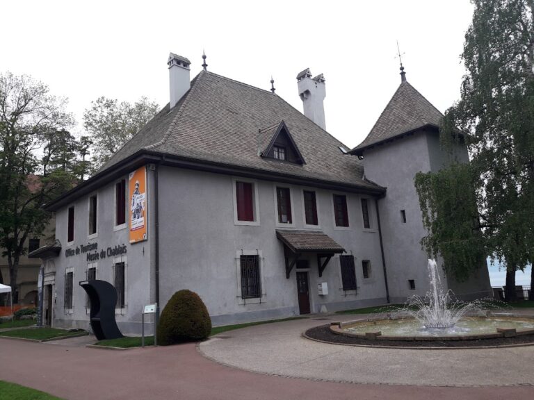 Château de Sonnaz: 17th-century château and Chablais Museum in Thonon-les-Bains