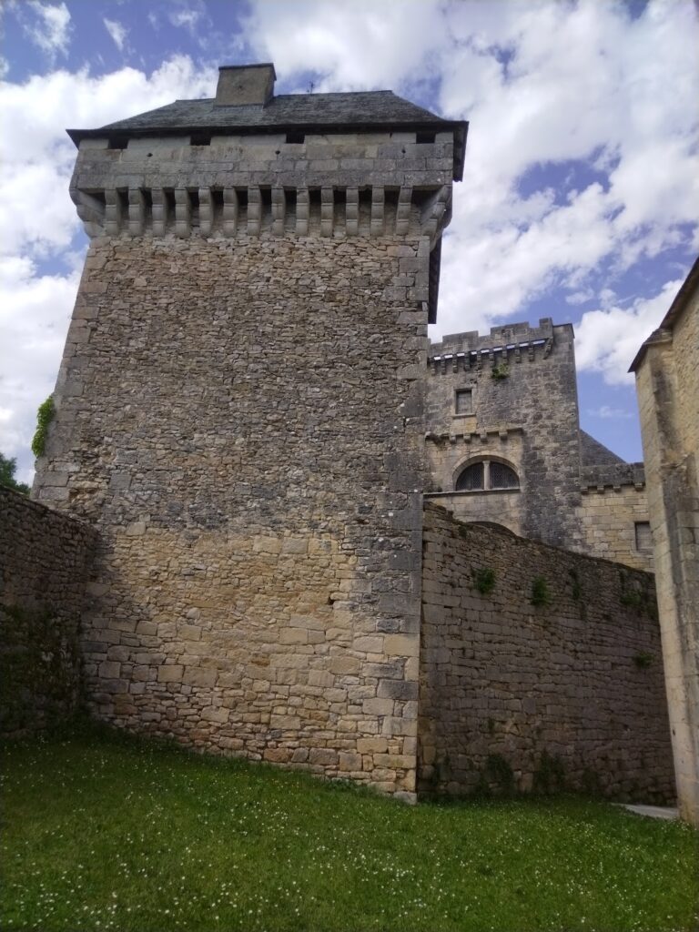 Château d’Ajat: A Historic Château in France’s Périgord Noir