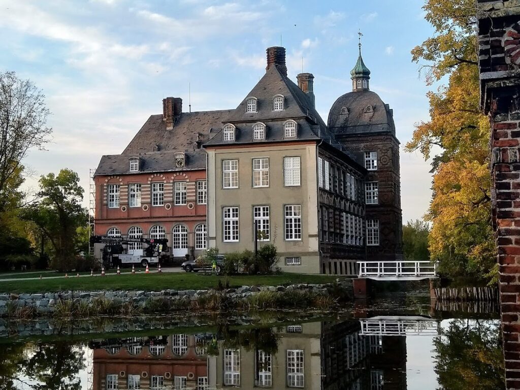 Schloss Hovestadt: A Moated Renaissance Palace in Germany 1 Schloss Hovestadt