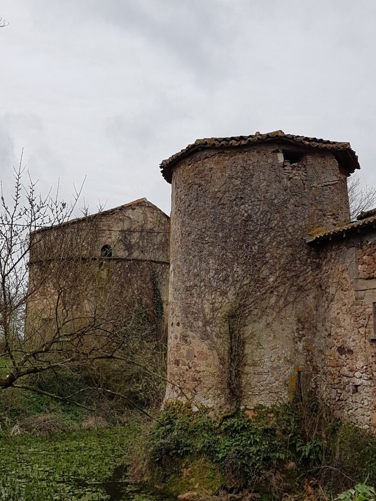 Château de l’Ébaupinay: A Late-Medieval Feudal Castle in France 5 Château de l'Ébaupinay