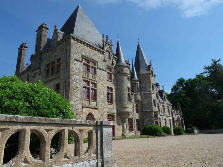 Château du Bois-Cornillé: A Neo-Gothic Manor in France