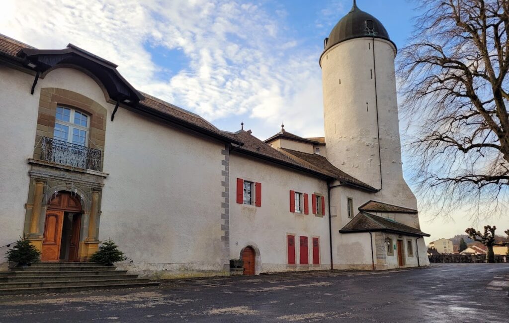 Aubonne Castle: A Medieval Fortress in Switzerland 3 Aubonne Castle