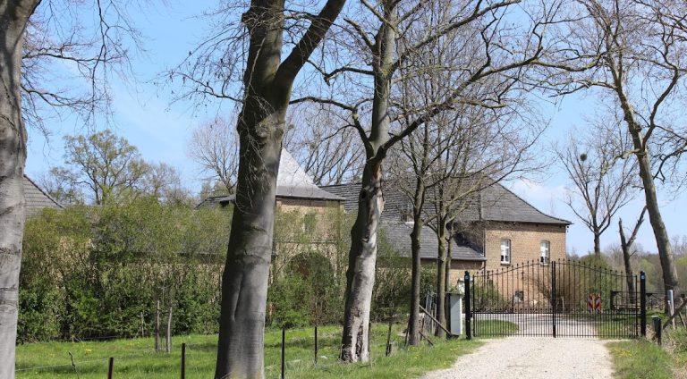 Reijmersbeek Castle: Seat of a Historic Lordship in the Netherlands
