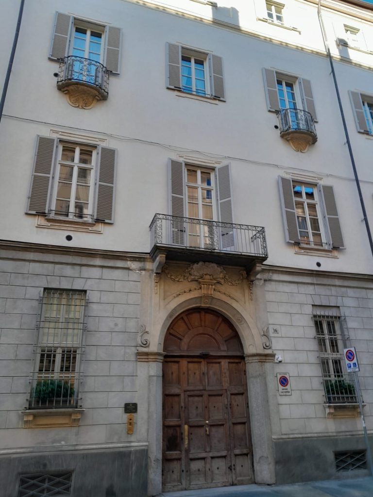 Palazzo del Carretto di Gorzegno: A Historic Palace in Turin