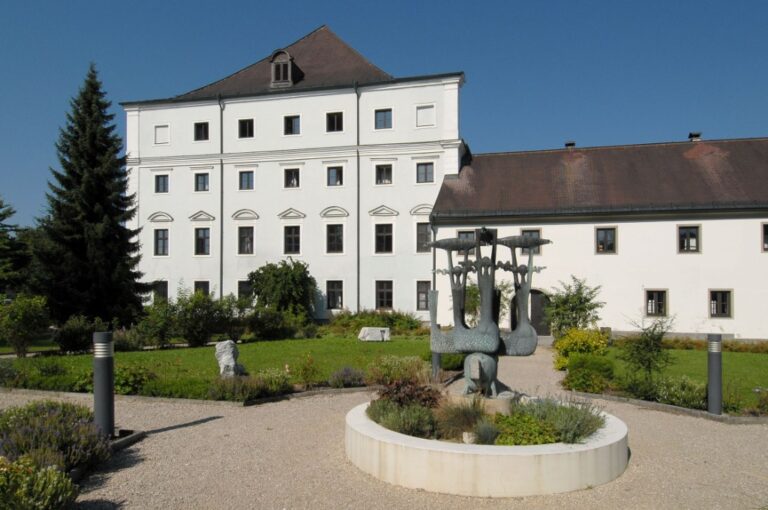 Schloss Zell an der Pram: A Baroque-Early Classical Castle and Cultural Centre in Austria