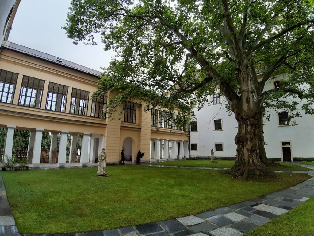 Schloss Schwarzenau: A Renaissance Moated Castle in Austria 3 Schloss Schwarzenau