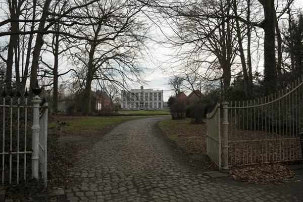 Herlegem Castle: A Louis XVI-Style Estate in Belgium 2 Herlegem Castle