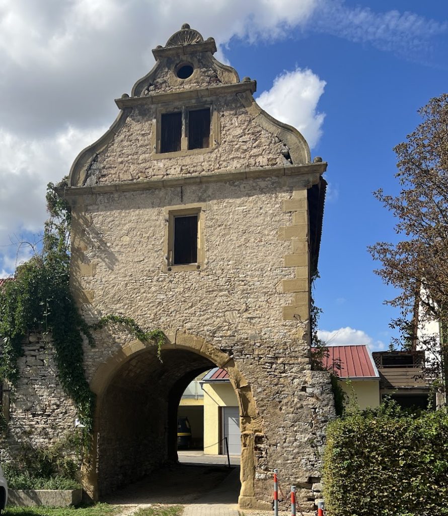 Schloss Presteneck: A Renaissance Moated Castle in Germany 2 Schloss Presteneck