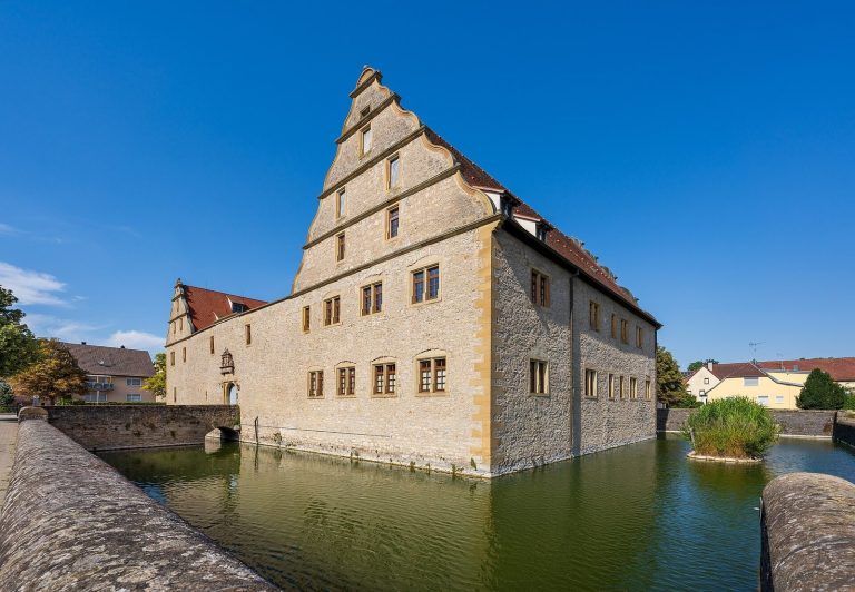 Schloss Presteneck: A Renaissance Moated Castle in Germany