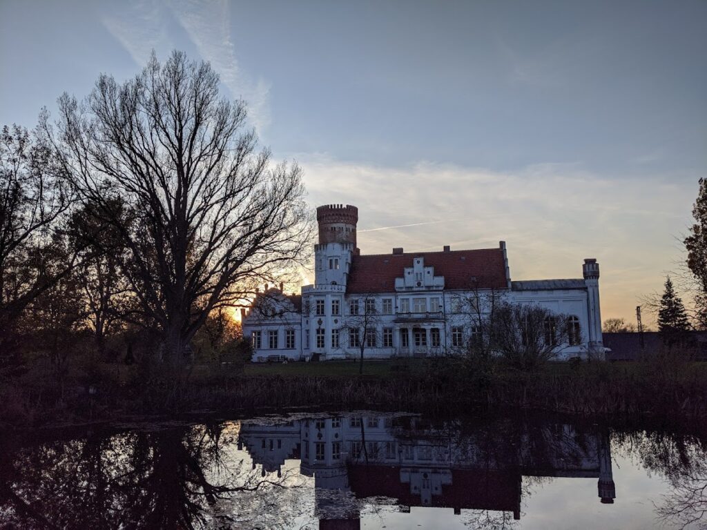 Schloss Wrodow: A Historicist Manor House and Cultural Venue in Germany 2 Schloss Wrodow