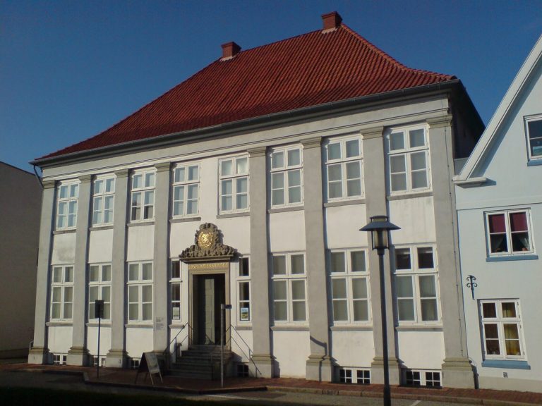 Palais für aktuelle Kunst: A Contemporary Art Museum in Glückstadt