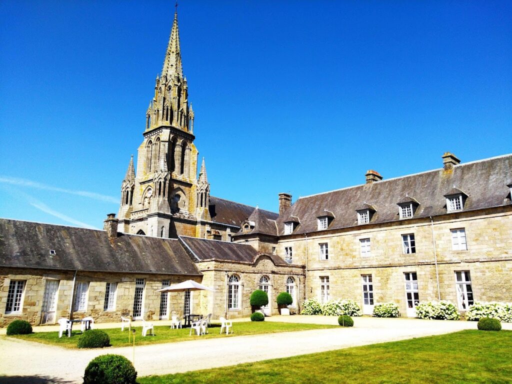 Château de Quintin: A Pair of Historic Residences in Brittany 2 Château de Quintin