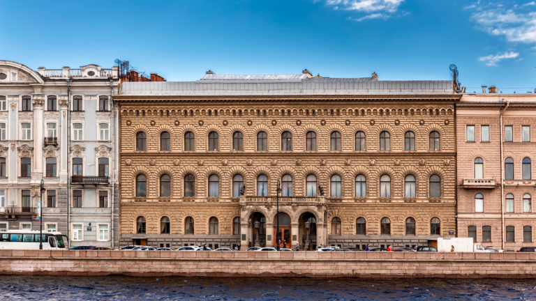 Vladimir Palace: An Imperial Residence on Saint Petersburg’s Neva Embankment