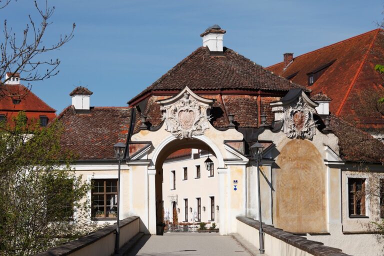 Seefeld Castle: A Medieval and Baroque Noble Residence in Germany