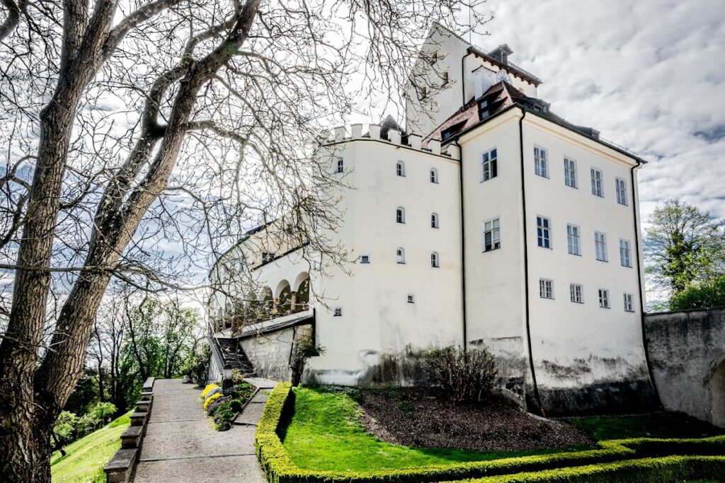 Seefeld Castle: A Medieval and Baroque Noble Residence in Germany 2 Seefeld Castle